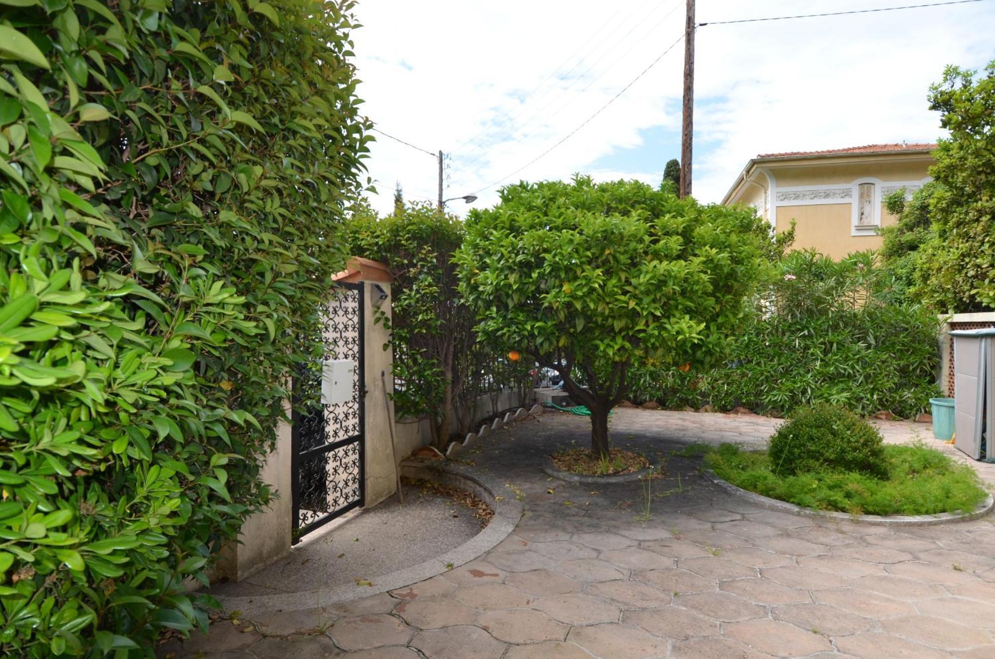Parc Louisa - Appartement D'Epoque Avec Jardin Et Parking 4 Personnes Le Port De Nice Exterior foto